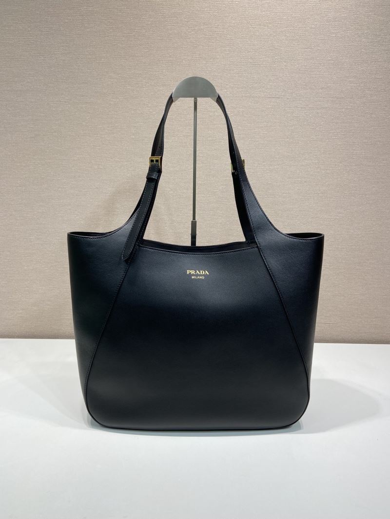 Pra*a tote bags